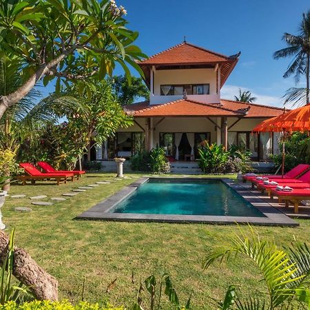 Villa Gayatri Hidden Oasis Амед Экстерьер фото
