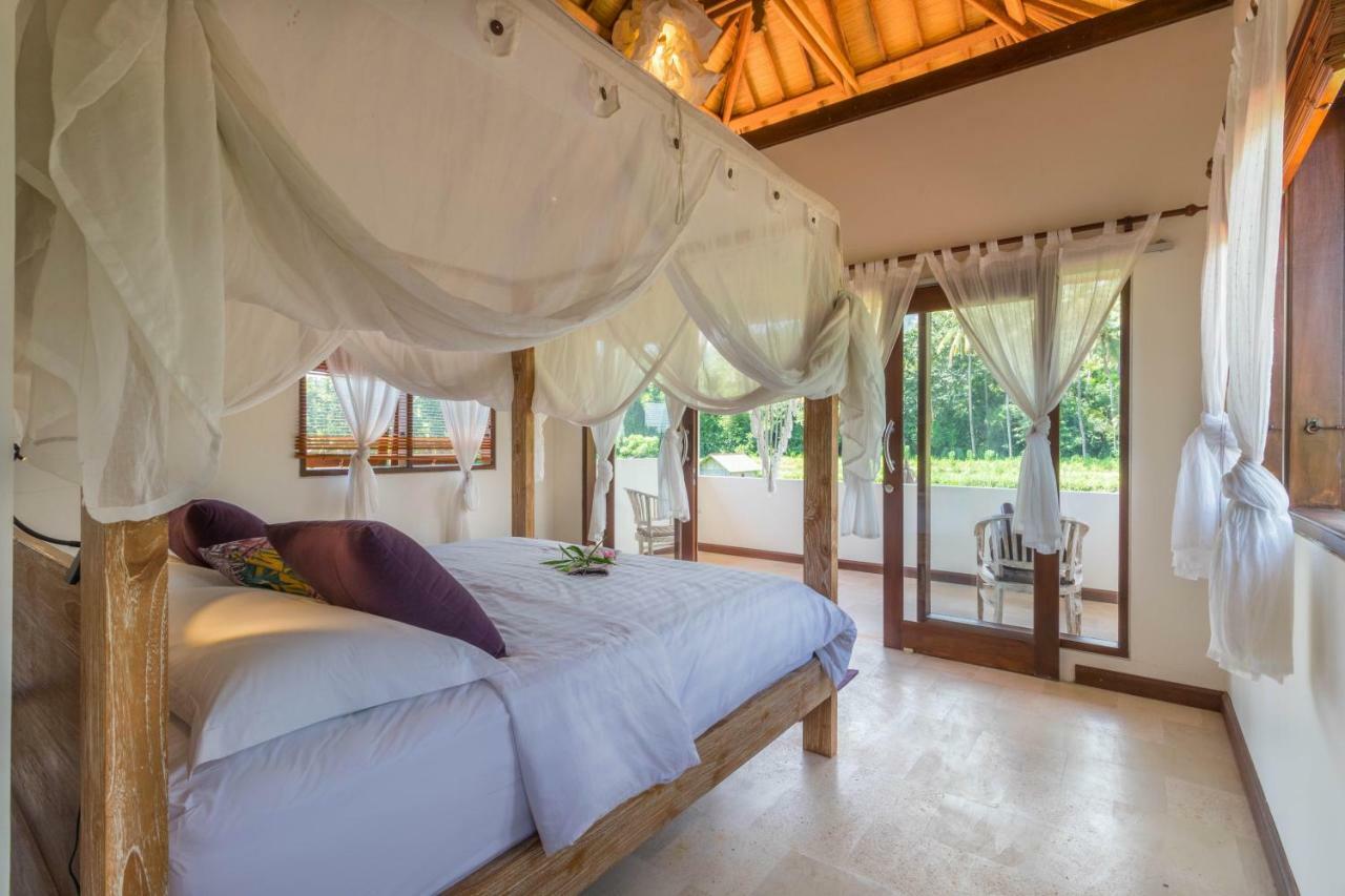 Villa Gayatri Hidden Oasis Амед Экстерьер фото